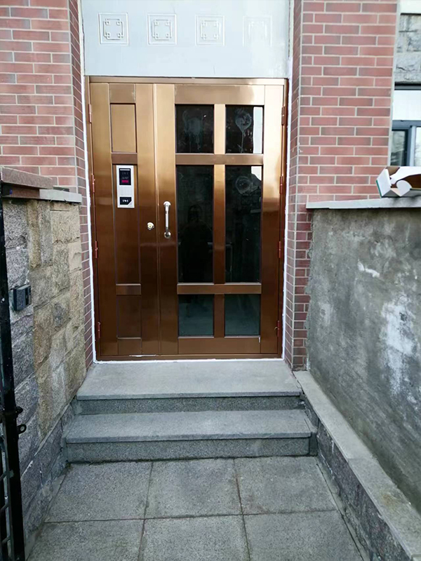 伴月灣壹號小區8號樓可視對講樓宇門、車庫防火門更換工程